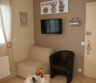 Honfleur Apartment | Au 14 Honfleur parking privé