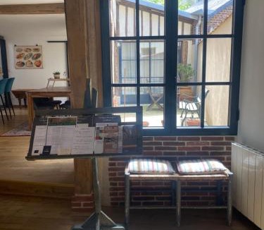 Honfleur Apartment | Au 33