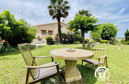Villemoustaussou House | Au bien-Être