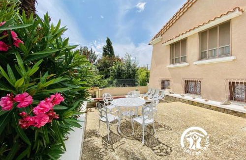 Villemoustaussou House | Au bien-etre