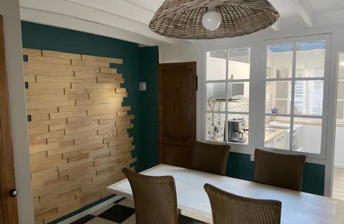 Crecy-en-Ponthieu House | Au Bois Dormant