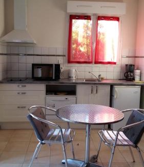 Pujaut Bed & Breakfast | Au Bon Penequet