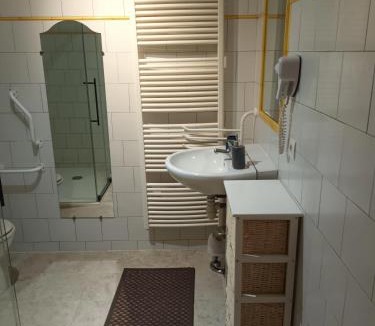 Saint-Lattier House | au bonheur du cedre