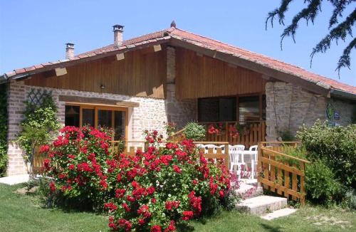 Saint-Lattier House | au bonheur du cedre