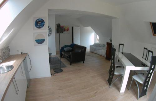 Parvillers-le-Quesnoy Apartment | Au bonheur des Anes - Gite Maya