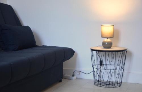 Chambon-sur-Voueize Apartment | AU BORD DE L'EAU studio 1