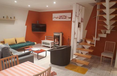 Soing-Cubry-Charentenay House | Au bord de l'eau