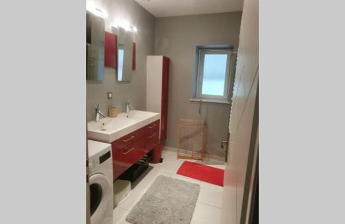 Soing-Cubry-Charentenay House | Au bord de l'eau