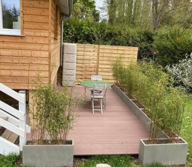 Auvers-sur-Oise Ski Chalet | Au Bord de l'Oise