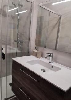 Auvers-sur-Oise Ski Chalet | Au Bord de l'Oise