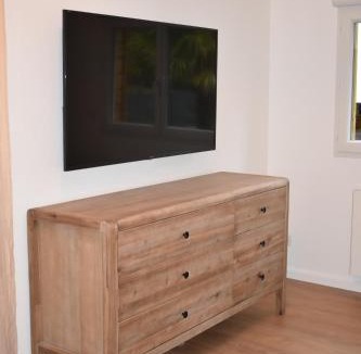 Auvers-sur-Oise Ski Chalet | Au Bord de l'Oise