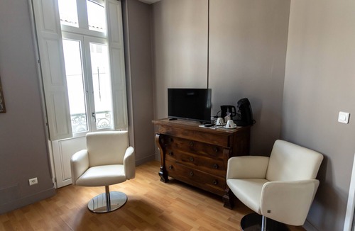 Tonneins Apartment | au Bord de la Garonne Ideal Pour Cadres en Mutation et Famille Gare à Proximité