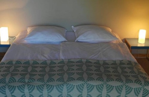 Lormont Apartment | Au Bord de la Rive