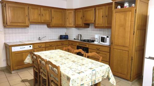 Douzy House | Au bord de la riviere