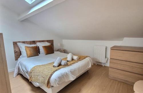 Chelles Apartment | Au bord du canal G *Paris*Disney*Gare*