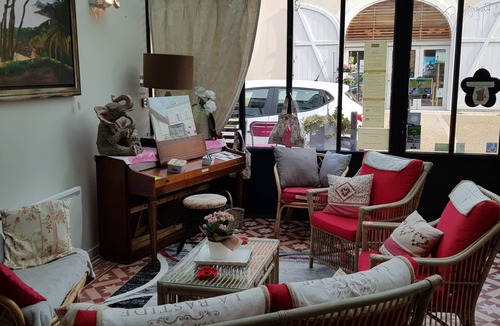 Martizay Hotel | Au Bosquet Fleuri