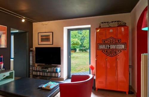 Vitrac House | Au Bout du Chemin - Vue Chateau