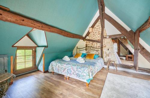 Livarot-Pays-d'Auge House | Au Cèdre Bleu - Longère avec Grand Jardin