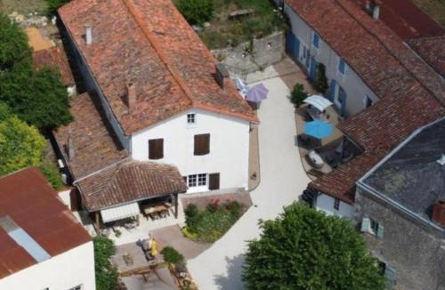 Charroux House | Au Cœur de Charroux