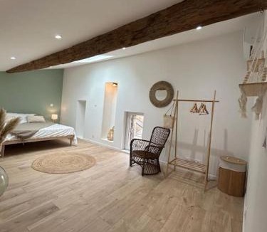 Lunel Apartment | Au cœur des Caladons