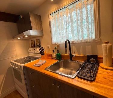 Desjardins Apartment | Au cœur du vieux Lévis