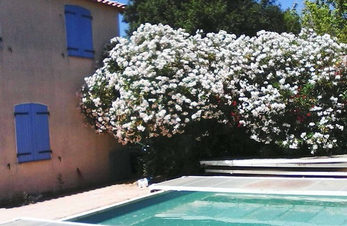 Saint-Bauzille-de-la-Sylve Bed & Breakfast | au Calme Fond de Passage