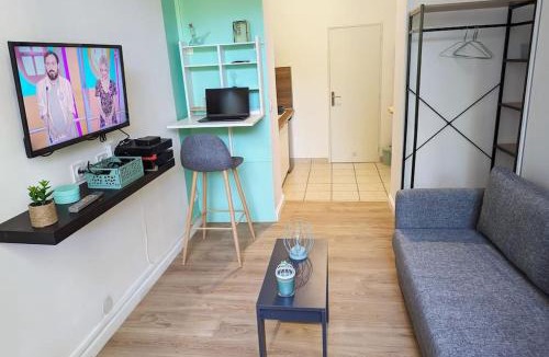 Saint-Martin Apartment | Au calme en ville, sans vis à vis et climatisé