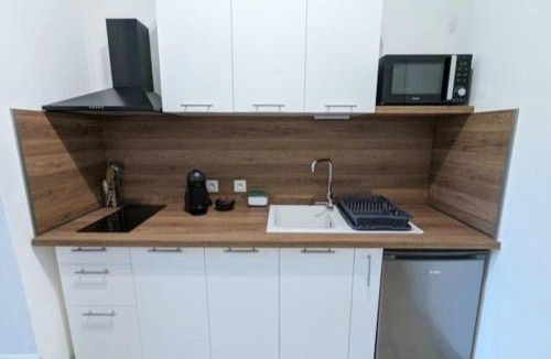 Saint-Martin Apartment | Au calme en ville, sans vis à vis et climatisé