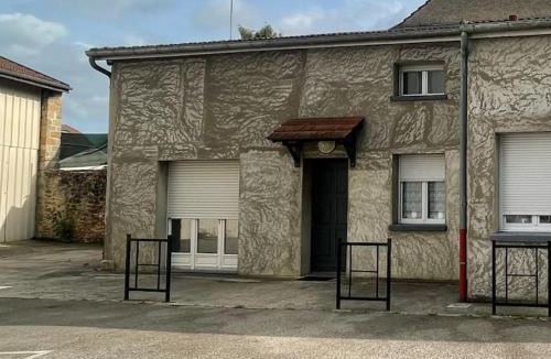 Chalons-en-Champagne Apartment | Au calme - Maison duplex Parking