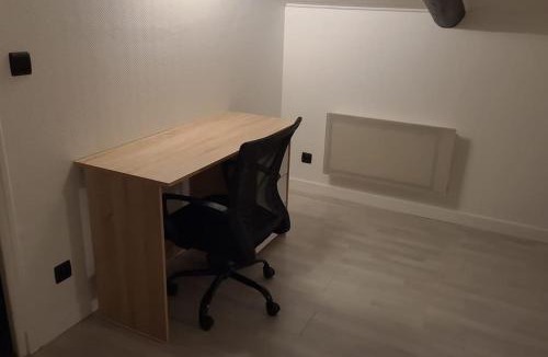 Chalons-en-Champagne Apartment | Au calme - Maison duplex Parking