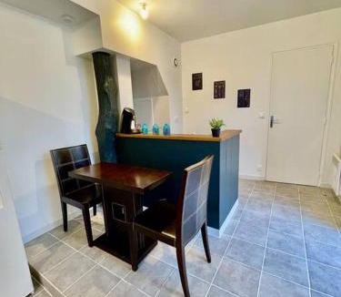 Provins Apartment | * Au centre de la ville haute D * ZEN LOC 5