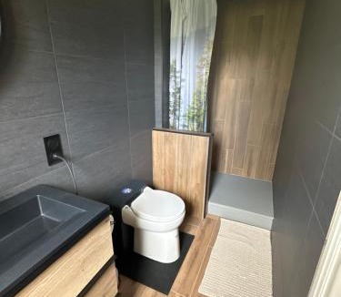 Busset House | Au Ch'Alex