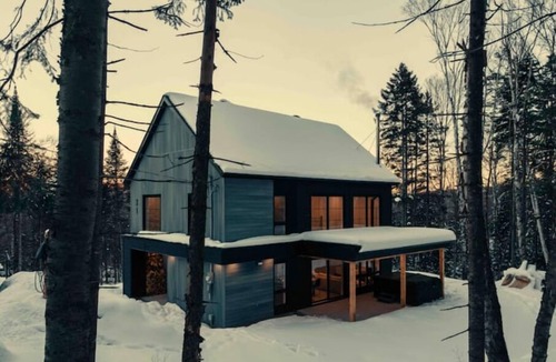 Lac-Superieur Ski Chalet | Au Chalet Calme