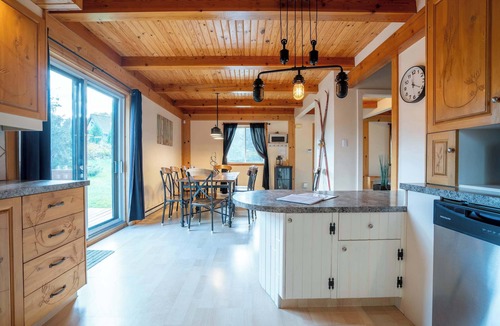 Sainte-Melanie House | Au Chic Chalet des Chutes | Chic Cottage | Spa