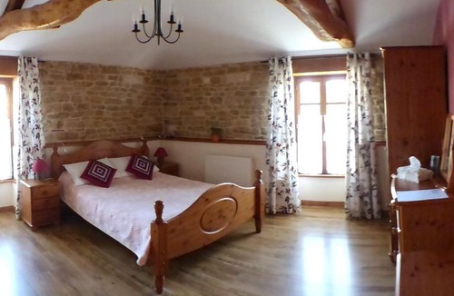 Saint-Juire-Champgillon Bed & Breakfast | Au clair du soleil