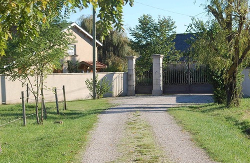 Saint-Pierre-de-Caubel Apartment | AU COEUR DE LA NATURE STUDIO 2/3 P proche PERIGORD piscine jeux pour enfants