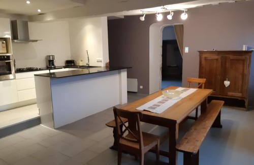 Chatillon-sur-Marne House | Au Coin du Feu