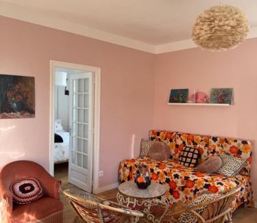 La Rogere House | Au Coin Fleuri
