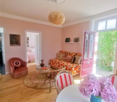 La Rogere House | Au Coin Fleuri