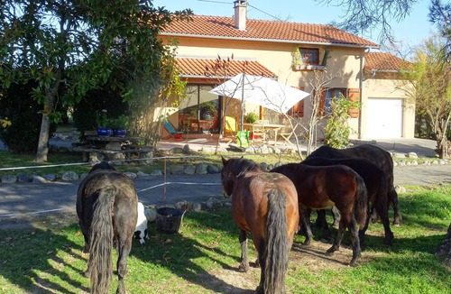 Villeneuve-de-Riviere House | Au-delà des cimes" gîte
