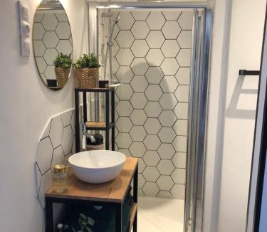 Doulezon Bed & Breakfast | Au Dessus De Chez Nous