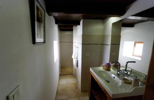 Gillonnay House | Au dessus de Parady