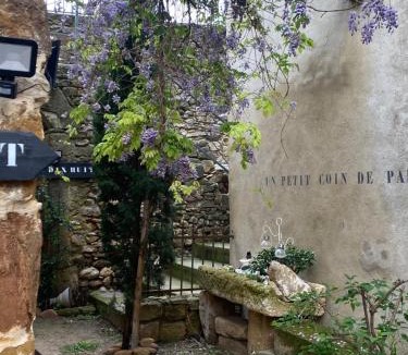Saint-Paul-les-Fonts House | Au Dix Huit