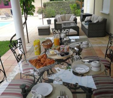 Lucbardez-et-Bargues Bed & Breakfast | Au Doux Repos