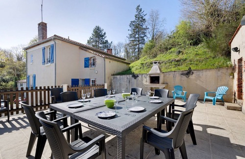 Sigournais House | Au Fil De L'ô - 10/15 guests - Spa - 30 min from Puy du Fou