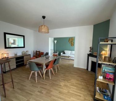 Chatillon-sur-Indre Apartment | Au fil de l eau