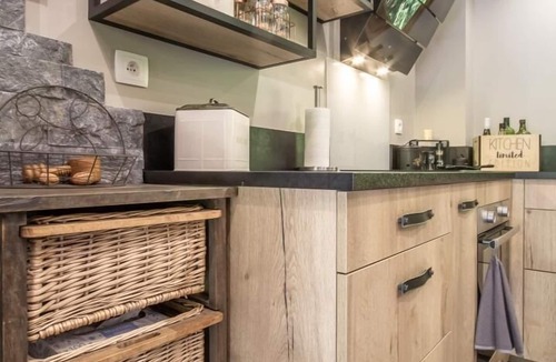 Arith House | AU FIL DE L'EAU DE PREROUGE