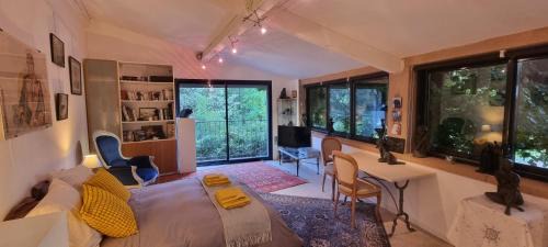 Chambonas House | Au fil de l'eau
