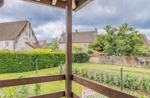 Paris-l'Hopital House | Au Fil de la Cozanne