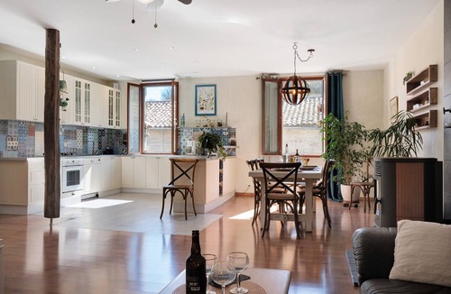 Cazavet House | Au fil des sources – Spacious Village House in Ariège, Pyrenees